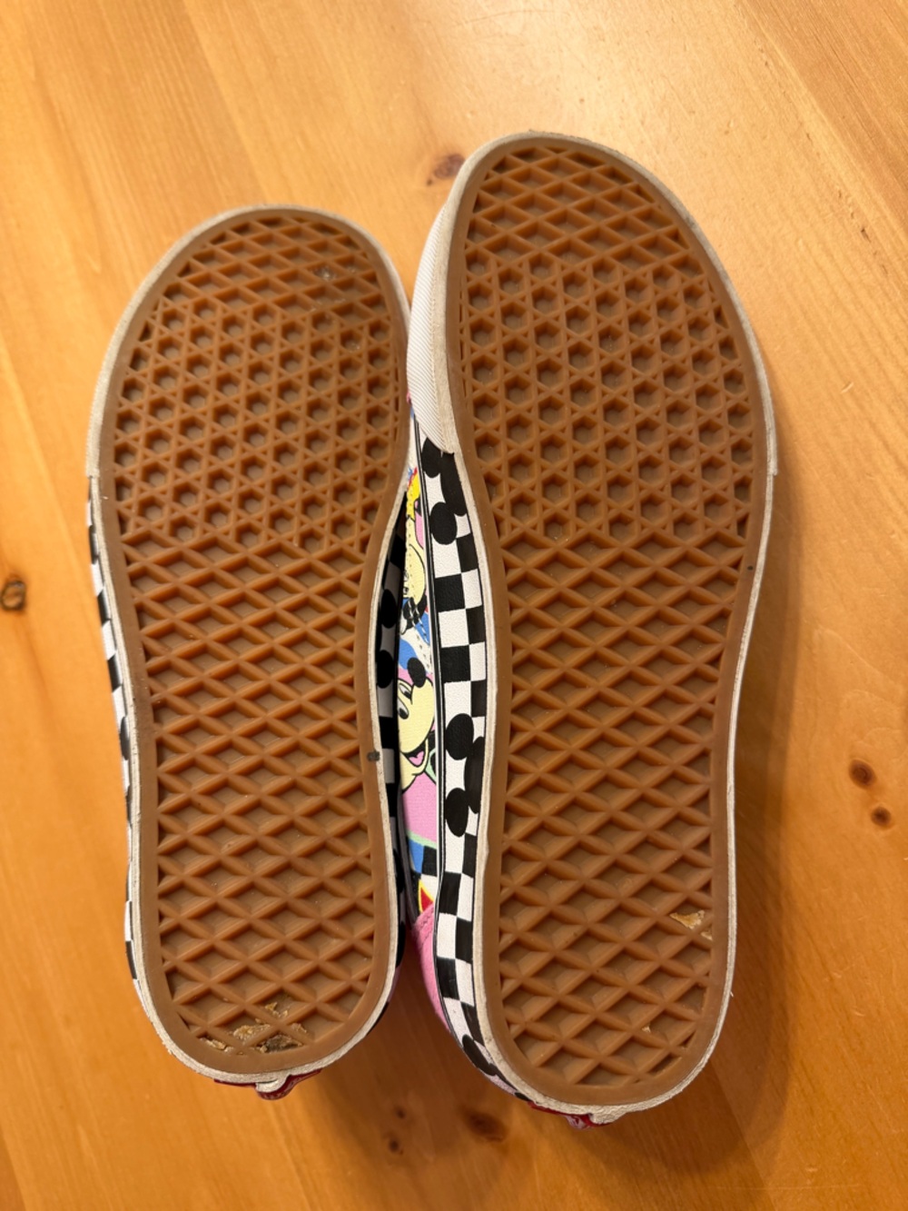 Vans Old Skool Mickey Mouse Graphic Sneakers - Picture 4 of 7